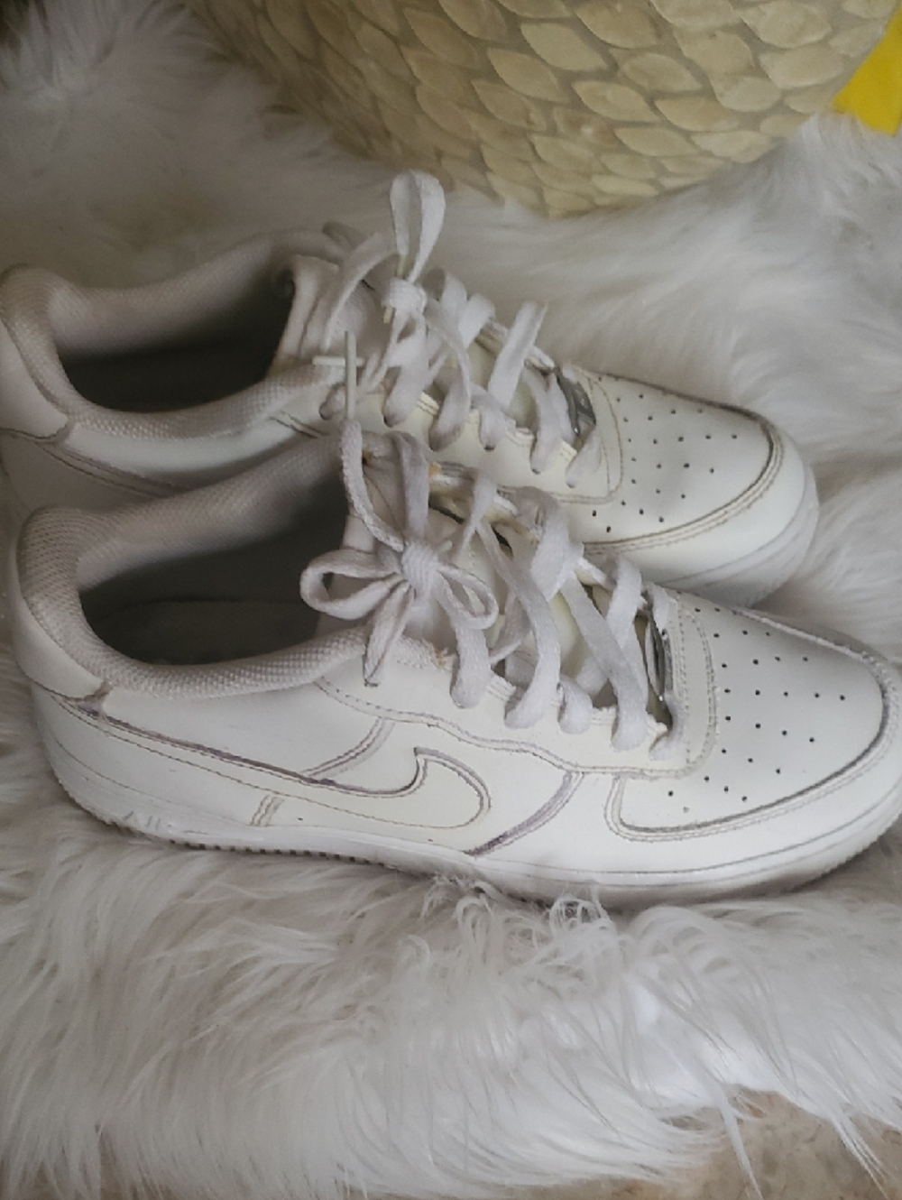 Nike White AF 1 Men's Athletic Sneakers Size 7Y. - Picture 3 of 14
